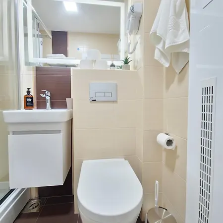 Linden Avenue - Self Check In