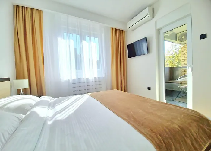 Linden Avenue - Self Check In